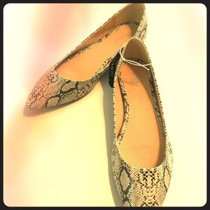 Women’s Old Navy Flats